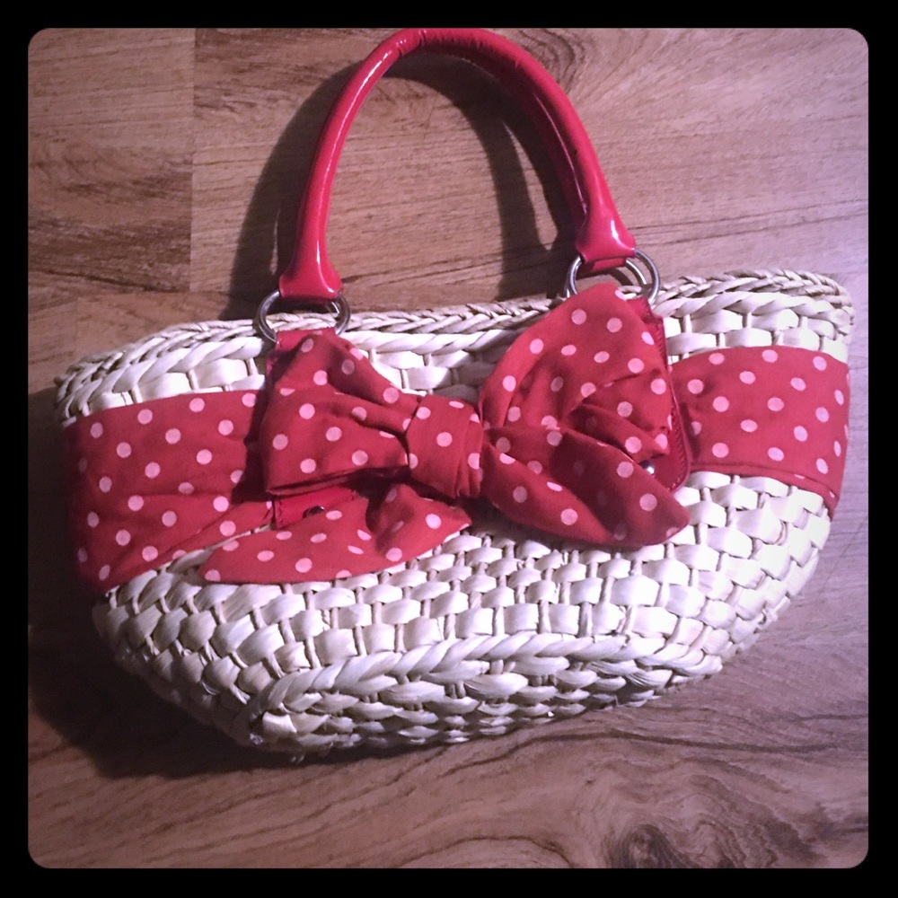 Rattan handbag